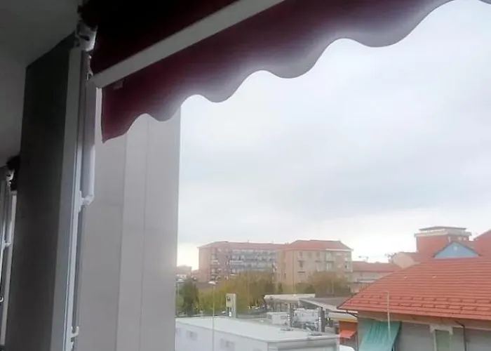 Posizione Comoda Appartamento *